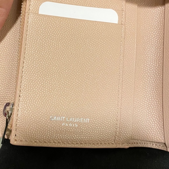 Authentic brand new YSL tri-folds wallet in pale pink - Picture 3 of 5